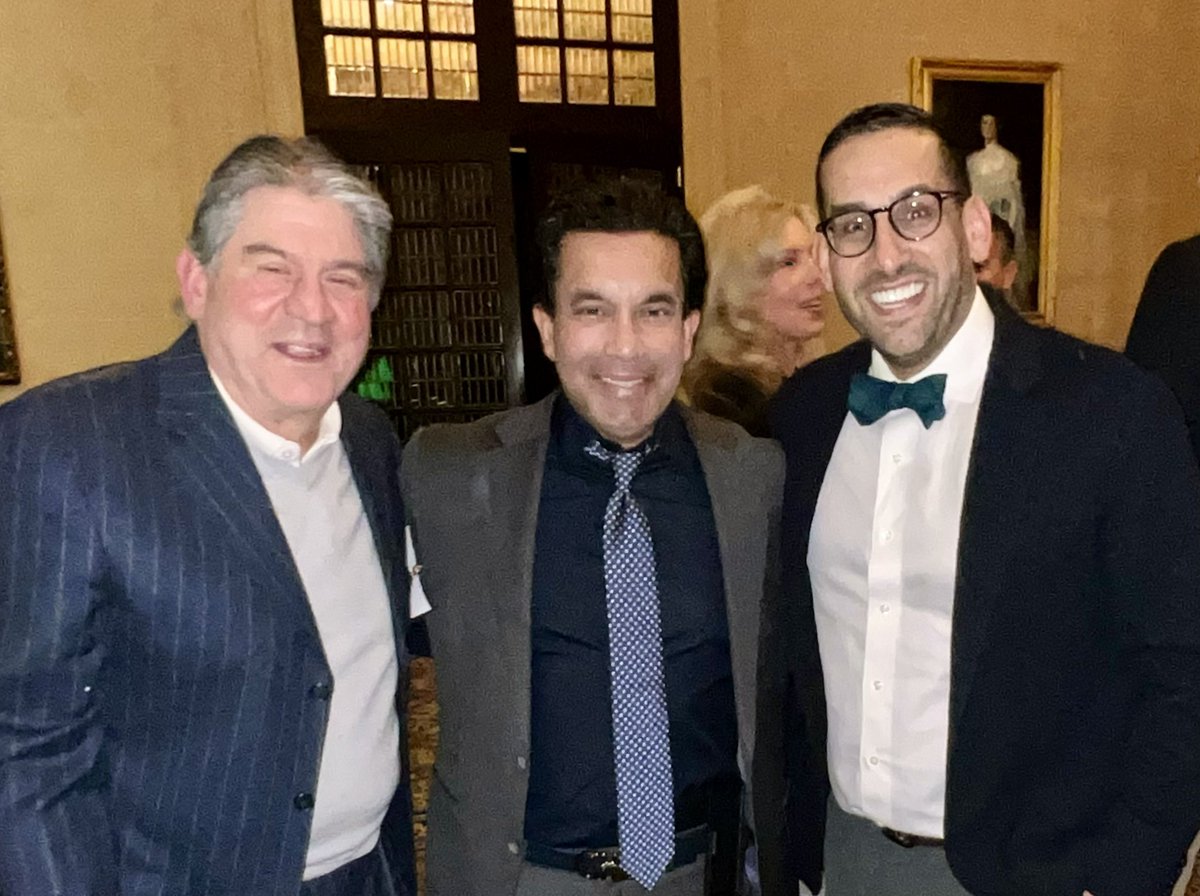 SandeepNathanMD's tweet photo. It was a pleasure &amp; privilege to speak at #DCVS last night, in the historic Detroit Athletic Club followed by Grand Rounds at St. John’s Henry Ford today. Thank you @DrAmirKaki @Babar_Basir &amp; Dr. Tom LaLonde for the opportunity &amp; amazing hospitality! Congrats on your 20th DCVS! https://t.co/twuESO3KZh