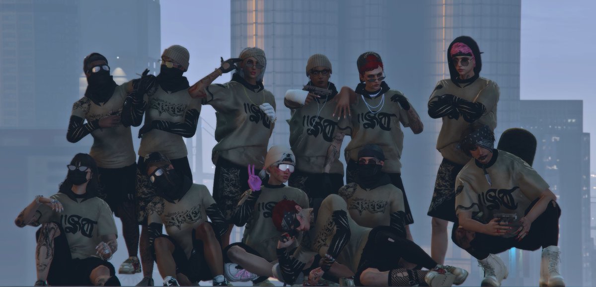 𝔗𝔥𝔢 𝔰𝔱𝔯𝔢𝔢𝔱𝔰 𝔞𝔯𝔢 𝔬𝔲𝔯𝔰
𝔊𝔞𝔫𝔤 𝔚𝔞𝔯 𝔰𝔢𝔠𝔲𝔯𝔢𝔡 🤎