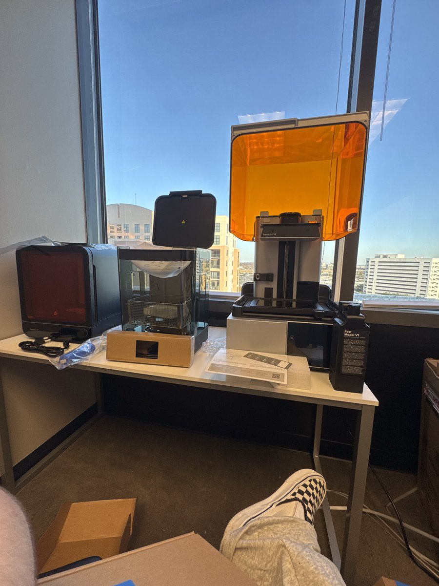 dev_skill_issue's tweet image. Working late tonight. Whos ready for physical offline tokens? @ZeraLabs