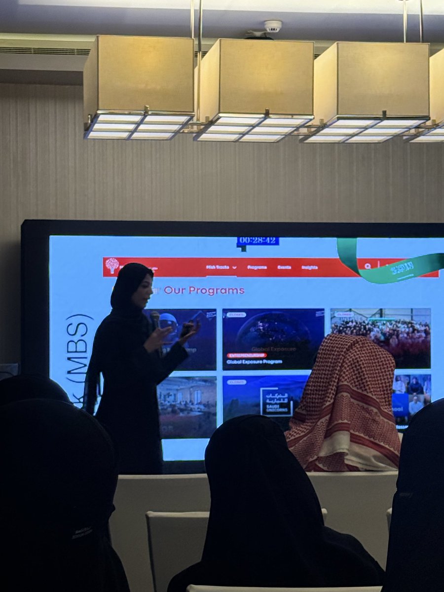 DevReham1's tweet photo. One challenge.
Countless ideas.
Real impact.
Thankful for every insight, question, and moment of learning. 🚀
#TheEyeHackathon #هاكثون_العيون https://t.co/wCMxH16rBJ