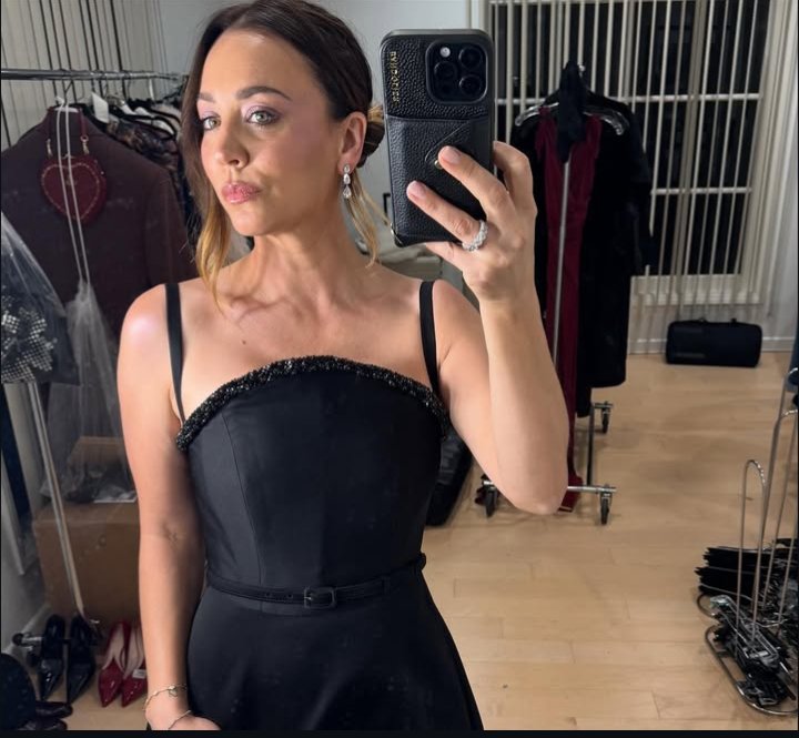 Kaley cuoco tweet media