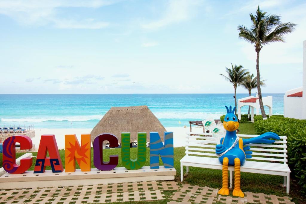 lodging world tweet media