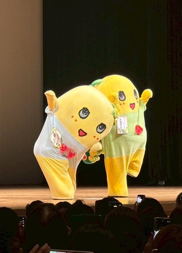 ☆特級呪霊みぃちゃん 前世→(。゜▽゜)シラミ💙 (@mii_funa0705