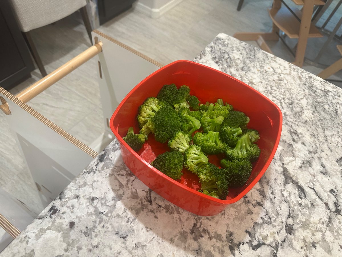 ASmithAZ's tweet image. My favorite parenting hack. 

1. Finish cooking broccoli at least 10 minutes before other food is ready.

2. Leave out on the counter or another accessible location.

3. The trap is now set. Sit back and watch as toddlers start snacking away. 

4. Act mildly annoyed and mumble…