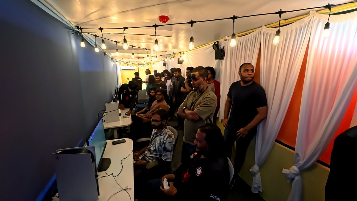 kuisesports's tweet photo. 🎉 THE WEEKLY SHOWDOWN: EAFC26 SERIES 1 – MONTH 2 IS A WRAP! ⚽🎮

A massive CONGRATULATIONS to our incredible champions!  
🥇 DHAAAAR7: Dominant as ever, claiming 1st place with skill, strategy, and sheer determination!  
🥈 YUSUFF: An outstanding run to secure 2nd place—your gameplay inspired us all!

🌟 And a historic shoutout to XML the FIRST EVER EAFC26 player to qualify for the MAJORS this July!🔥 The entire KUIS Esports family is bursting with pride!

A heartfelt thank you to our esteemed Chief Guests,  
🔸 @AhmedMahloof  
🔸 @ShahydLegacy  
— for gracing us with your presence and showing your unwavering support for Maldivian esports!

We’re also incredibly grateful to @hdcmaldives for providing the perfect venue and for being true champions of the local esports scene. Your commitment is helping build a brighter, more competitive future for gamers across the Maldives.

Let’s keep the momentum going—bigger battles, louder cheers, and more milestones ahead! 🙌

As always,
Rise Above The Shadows. Dominate The Arena.
We are KUIS Esports!

#KUISEsports #EAFC26 #TheWeeklyShowdown #MaldivesEsports #RoadToMajors #GamingCommunity #hdcmaldives