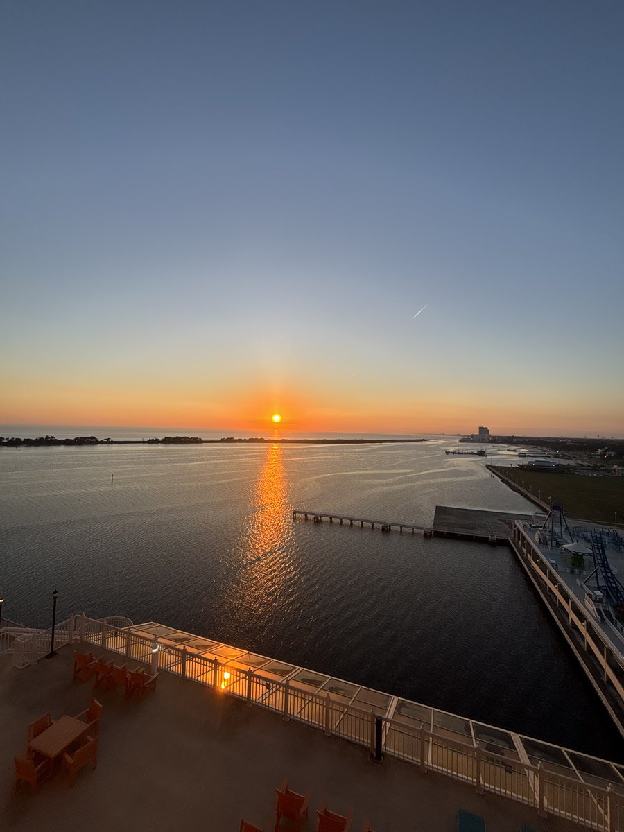 Not a bad view to finish up some prep. Game 1 for me this weekend in Biloxi w/ <a href="/OleMissMBB/">Ole Miss Men’s Basketball</a> &amp; Southern Miss. Tip at 2pm CT tomorrow