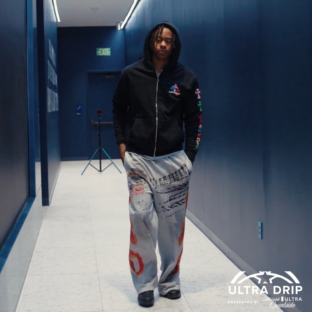 Friday fits 😎
#ForTheDistrict | @MichelobULTRA