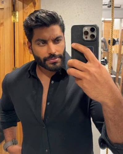 واقولكم شيء وحطوا كلامي بعدين عندكم 
الرجال دايم يحب ياخذ الامور بتحدي
احمد السالم اذا ما صمل بعلاقة بعد كلام ملكة 
وتزوج عشان يثبت لناس انه تخطى بتشوفون كلامي هو الصح. 
الايام شواهد