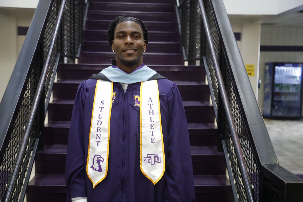 TNTechFootball's tweet image. Congrats to our Grads🎓🦅

#AimHigh | #WingsUp