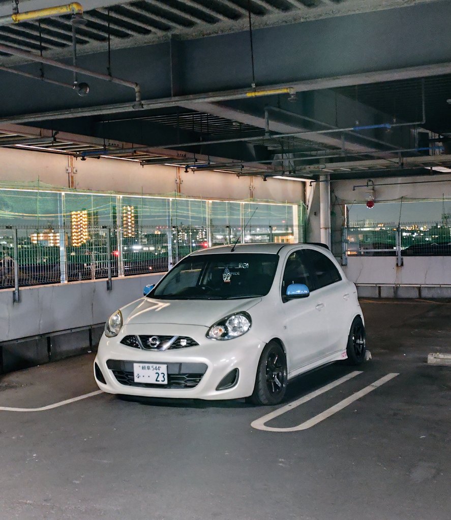 やっぱミラー赤にしたい #マーチ #マーチニスモ #k13