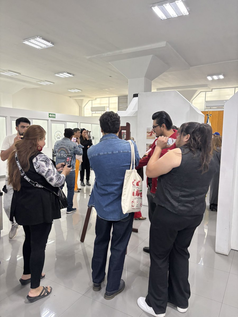 ars_queer's tweet photo. Inauguración de Presente Positivo en @CEDHNL 

Puedes visita la exposición de manera gratuita en las oficinas de la  Secretaría estatal de derechos humanos. https://t.co/z0DTydzYNQ