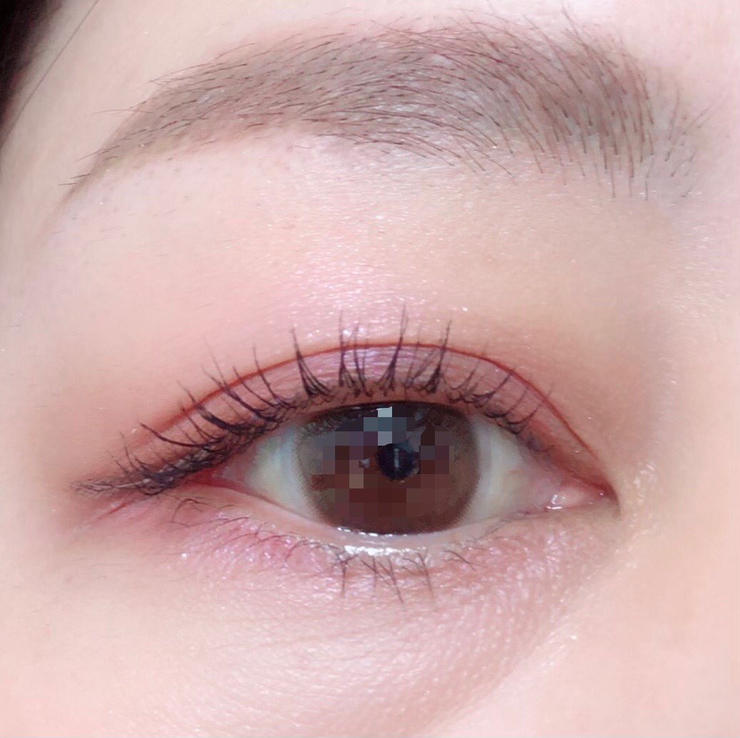 おはよう😊 バイトだから今日は早いのだ！ 早速ルナソルアイカラー