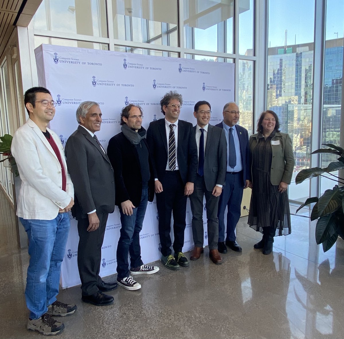 U of T Government Relations Office tweet media