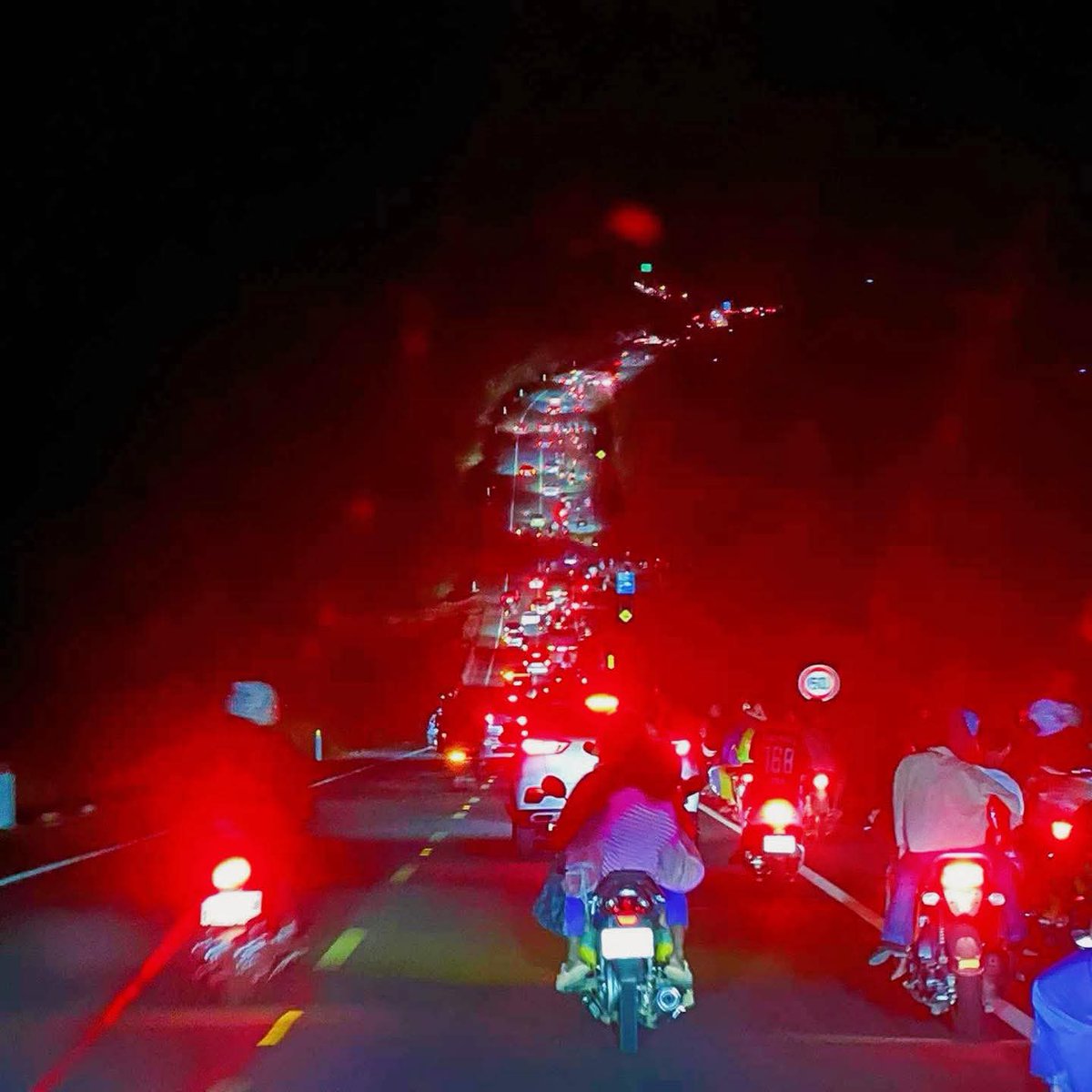 Although Cambodia &amp; Thailand are said to have agreed to stop fighting in a call with US President Donald Trump, the Thai navy struck Koh Kong province at the early hours of 13 December, causing lots of residents to flee for safety.
#CambodianVoiceMatters
#JusticeForCambodia