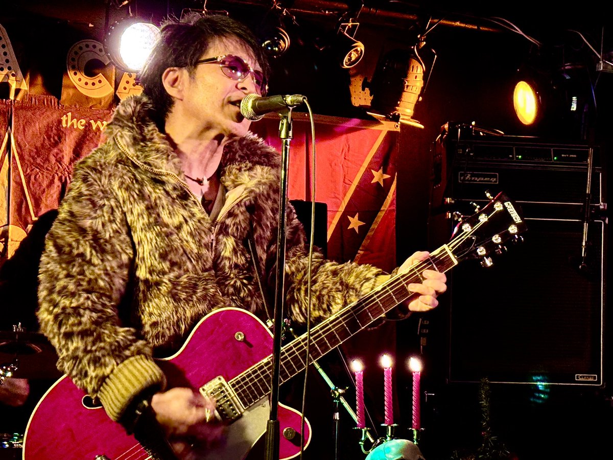 the69_official's tweet photo. THANKS FOR COMING!!! 

12月8日(mon)
荻窪club Doctor 
『TRIBECA CAFE 2025』
〜the69 one man show〜

-the69 setlist-

１.12月の星
２.LOVE
３.星に願いを
４.フランダースの犬
５.チャイナタウン
６.シャンデリア
７.LIFE
８.青空
９.LOVE SICK BLUE
https://t.co/1acIKYZvDs STARDUST 
　　　↓ https://t.co/xGipQ8QXhH