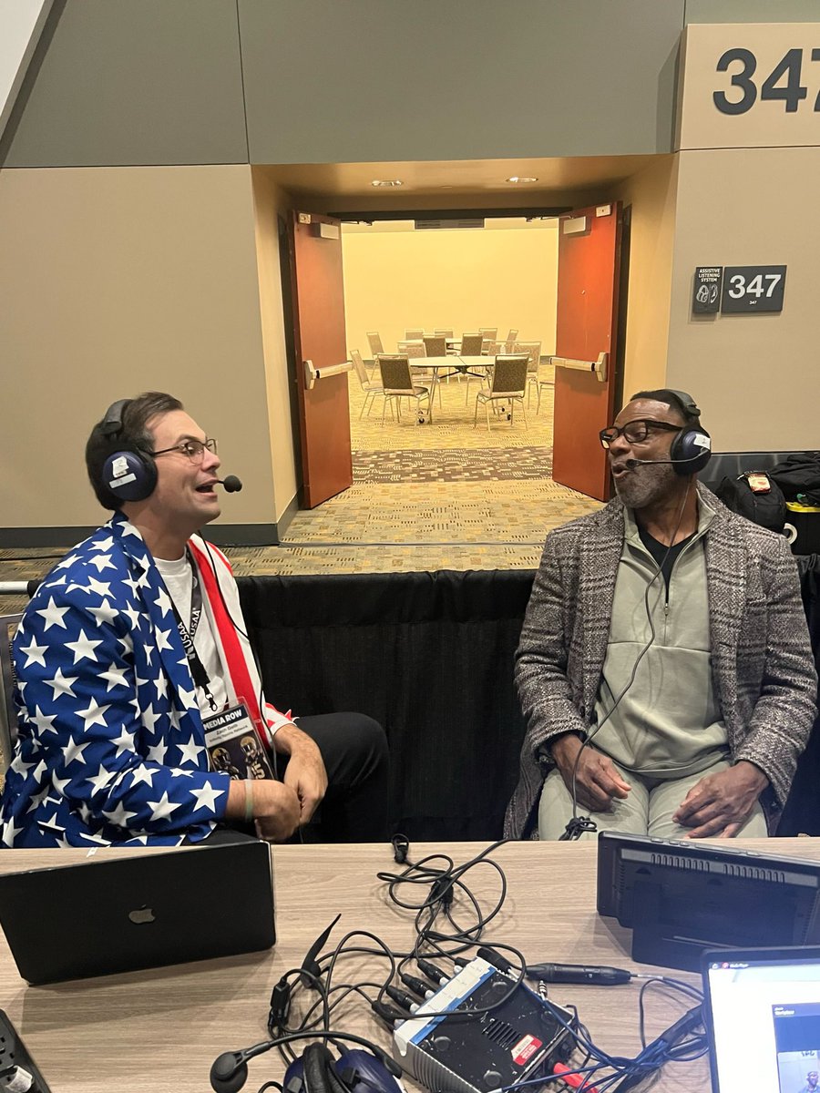 Zach Gelb tweet media