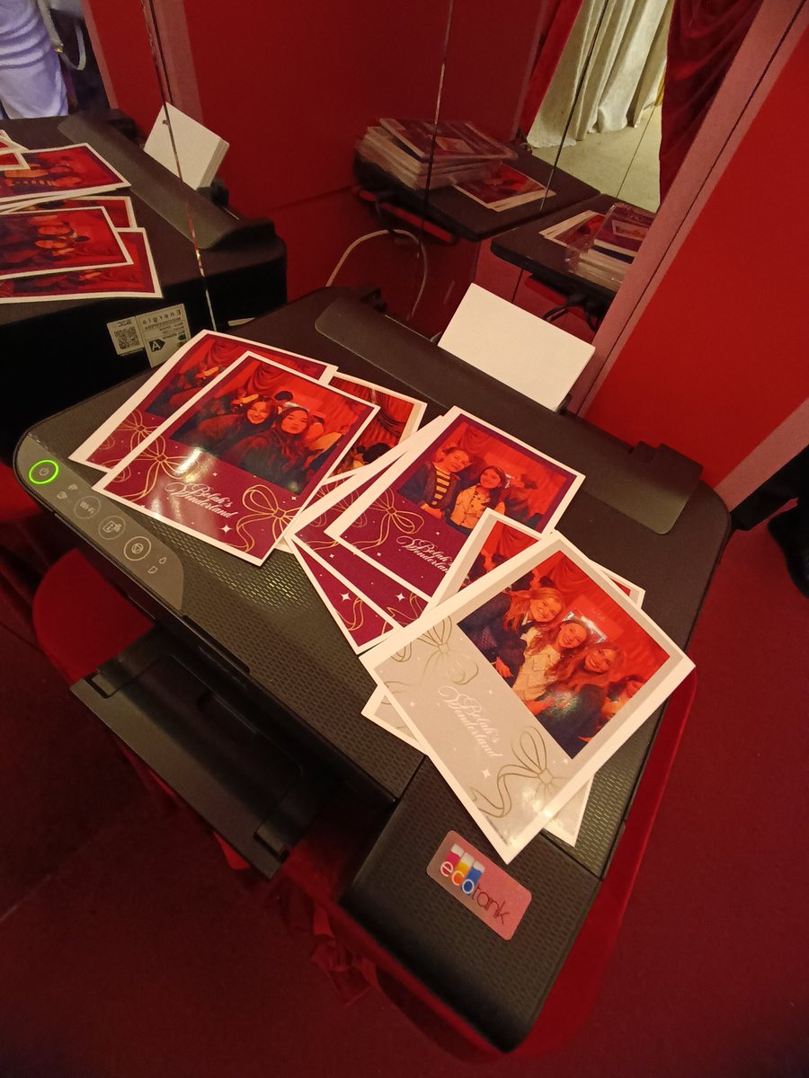 DaVinciPyM's tweet image. Alquiler totem photo booth con impresión de fotos, escríbenos o llámanos al 323 5742420 #alquiler #photobooth #totemtouch #kioskotouch #Eventos #bogota #interactividad #activacionesBTL