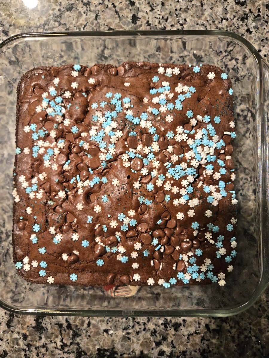 ToWriteHerWords's tweet image. The kids made dessert for tonight. 😋