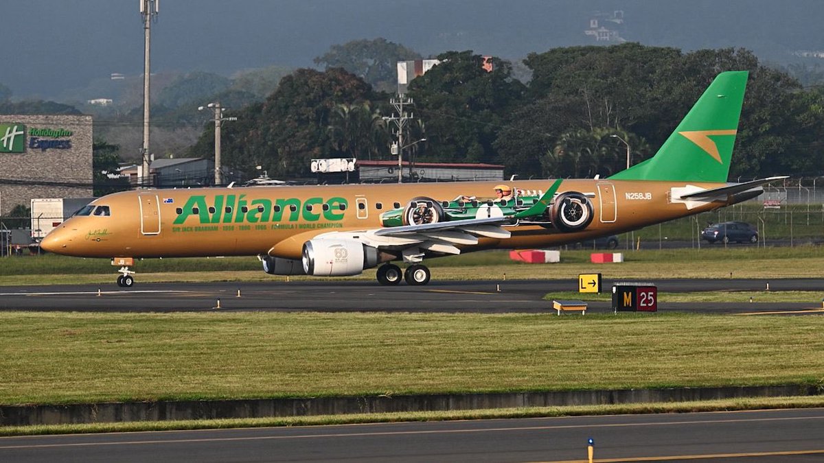 Salida del nuevo E190 para Alliance Airlines 🇦🇺 con pintura especial. Obra por <a href="/CoopesaMro/">Coopesa MRO</a> y en su salida a vuelo de prueba

Foto por <a href="/AlonsoCisnerosJ/">Alonso Cisneros</a> 

<a href="/CR_Aviation/">Costa Rica Aviation</a> <a href="/CrAereo/">Derecho AéreoCR</a> <a href="/Aviabird/">Aviation Spotter</a> <a href="/flightradar24/">Flightradar24</a> <a href="/MikeRomeoAv/">Mike Romeo Aviation</a>