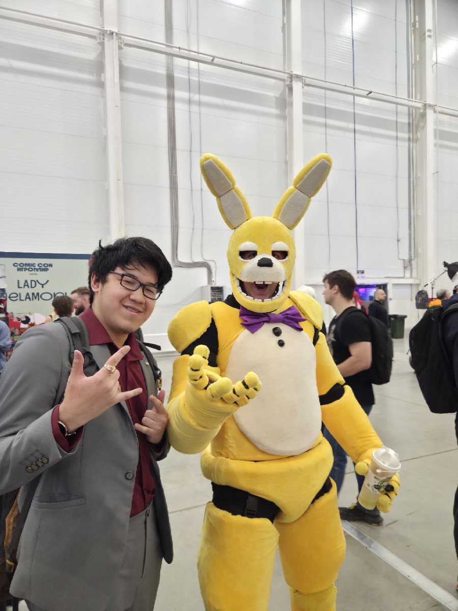 DivisionRussian's tweet image. Хочу поблагодарить всех, кто подходил ко мне сегодня на Comic Con!
Я в шоке от вашей активности! Это мой первый косплей и мой первый такой большой фестиваль. Я не думал, что кому-то понравится, а вы подарили кучу эмоций своими просьбами сфотографироваться. 
#FNAF #Fnafcosplay