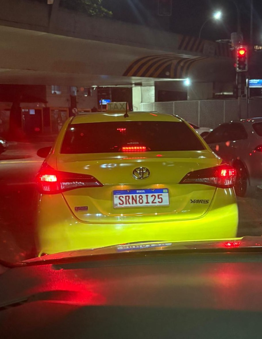martinFLA81's tweet photo. As esquinas do RJ estão passando os seus recados, tem algo de especial acontecendo. Busque a rua imediatamente, repare nos sinais, perceba como o Flamengo está em tudo…

Escalaremos as Pirâmides do Egito.
O Último Passo pra final, quase lá.

QUEREMOS O MUNDO DE NOVO 🌎🔮 https://t.co/ASfWRRXaXE