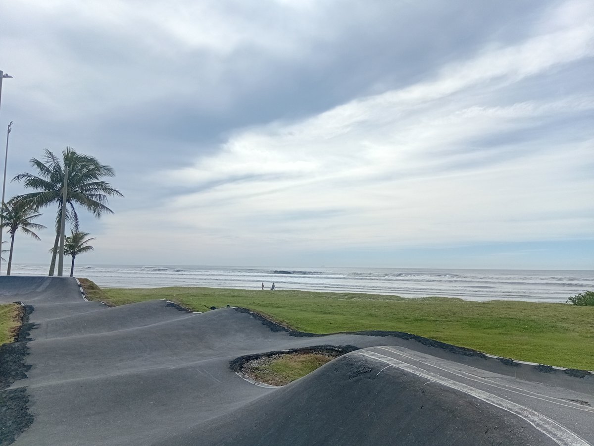 _magoo's tweet photo. Surf e Skate conectados 
#Surf #Skate #Pumptrack https://t.co/7lNiiJsbMs