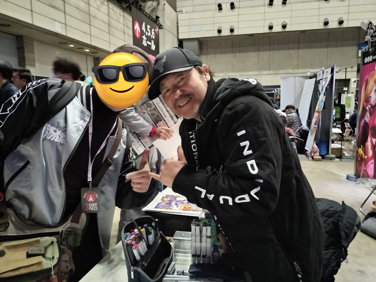 Z03853684's tweet photo. 東京コミコン2025。
にわのまこと先生が参加されると知り、自宅からコミック初版の1巻を携えて会いに行きました。
快く撮影とサインを引き受けていただきました。
東京コミコン、良い思いしかしてない。最高ー！ https://t.co/uhcun0GGY3