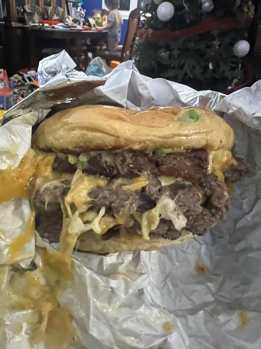 MichaelB 🎃🍔🕹 tweet media