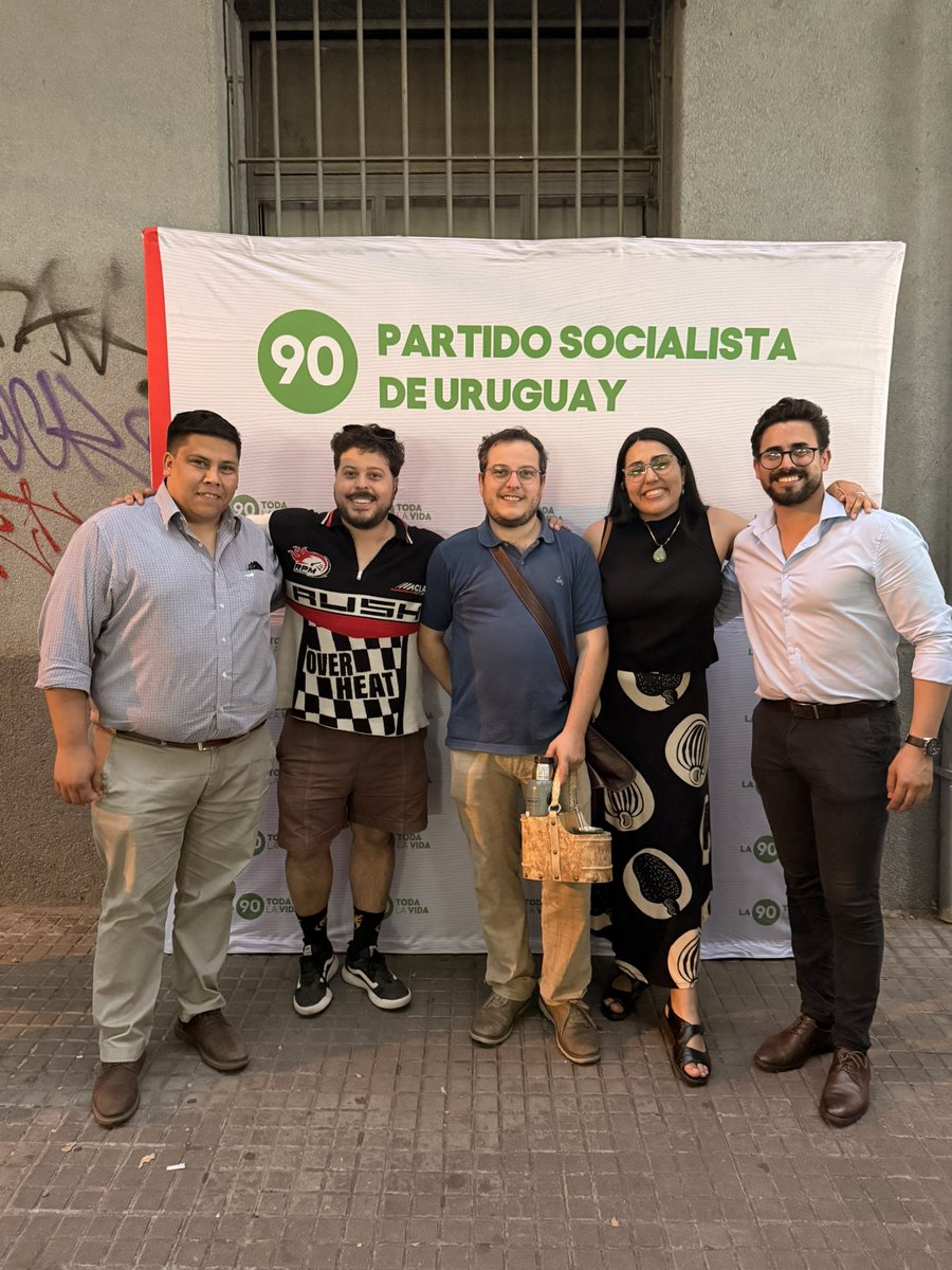 Siempre <a href="/Socialistas90/">Partido Socialista</a> 💚✊🏽