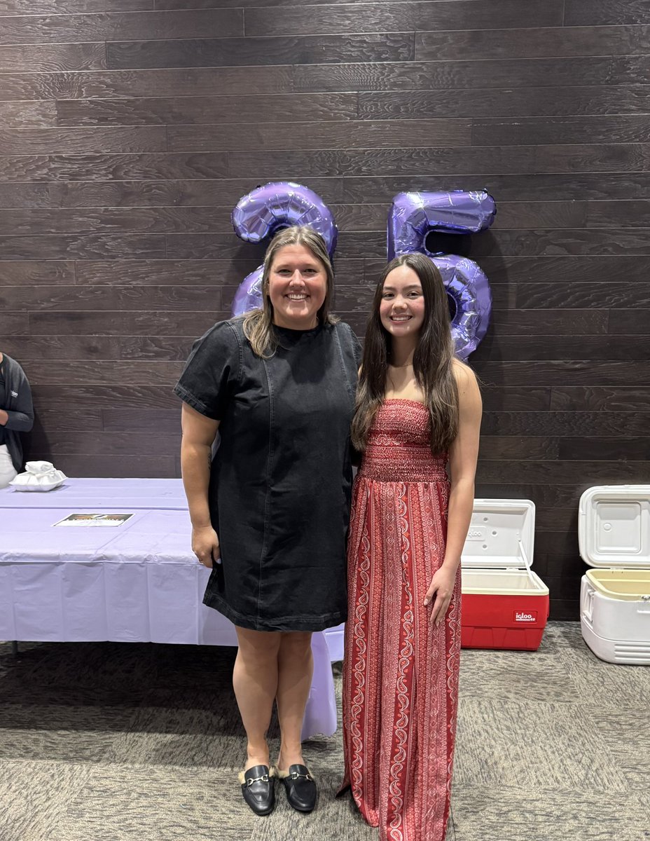VYam8ao's tweet photo. End of season banquet 🤍
All love for this team, my coaches, and the Timber Creek volleyball program.
Thanks to my teammates for the memories, the grind, and the love. Once a Wolf, always a Wolf. 🐺💜🏐
#4 ✌🏽
#TimberCreek #TCHS #TCVolleyball #Wolves #Grateful #SeniorSeason https://t.co/wnBHBBx4Zc