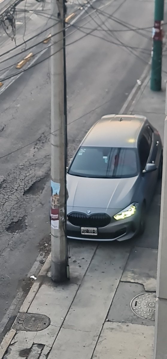 lenriqueps's tweet photo. @UCS_GCDMX @OVIALCDMX @IztacalcoAl @LaSEMOVI @SSPCMexico @supercivicosmx Gracias, pero ya de nuevo esta el mismo BMW de siempre. Su apoyo para moverlo por favor https://t.co/uvbb0UFoRv