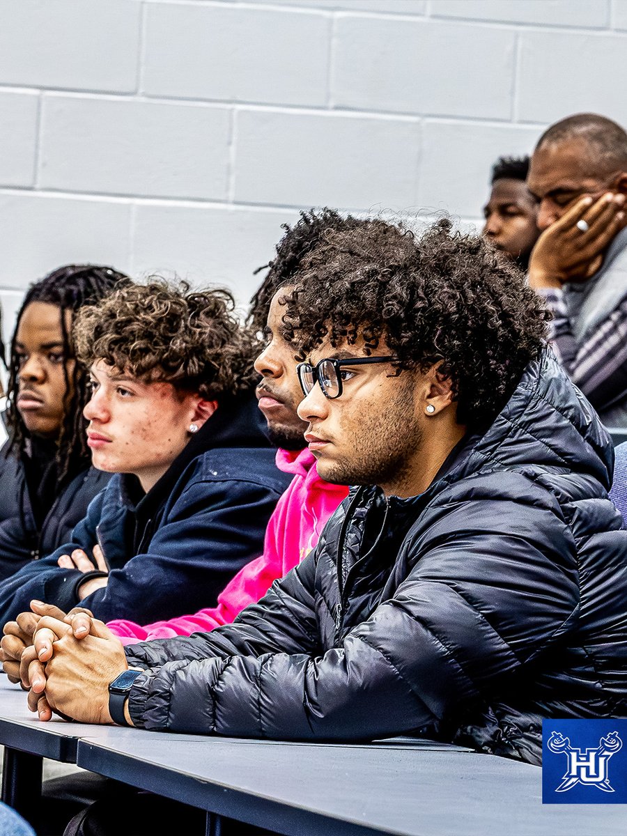 hupirates_fb's tweet photo. Team Meeting No. 1⃣
#WeAreHamptonU 🏴‍☠️ https://t.co/0lbLCkWQvI