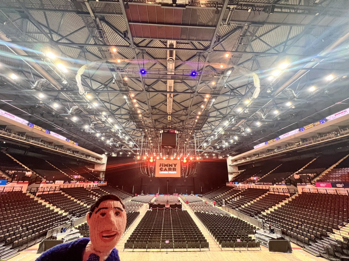 Jimmy Carr tweet media