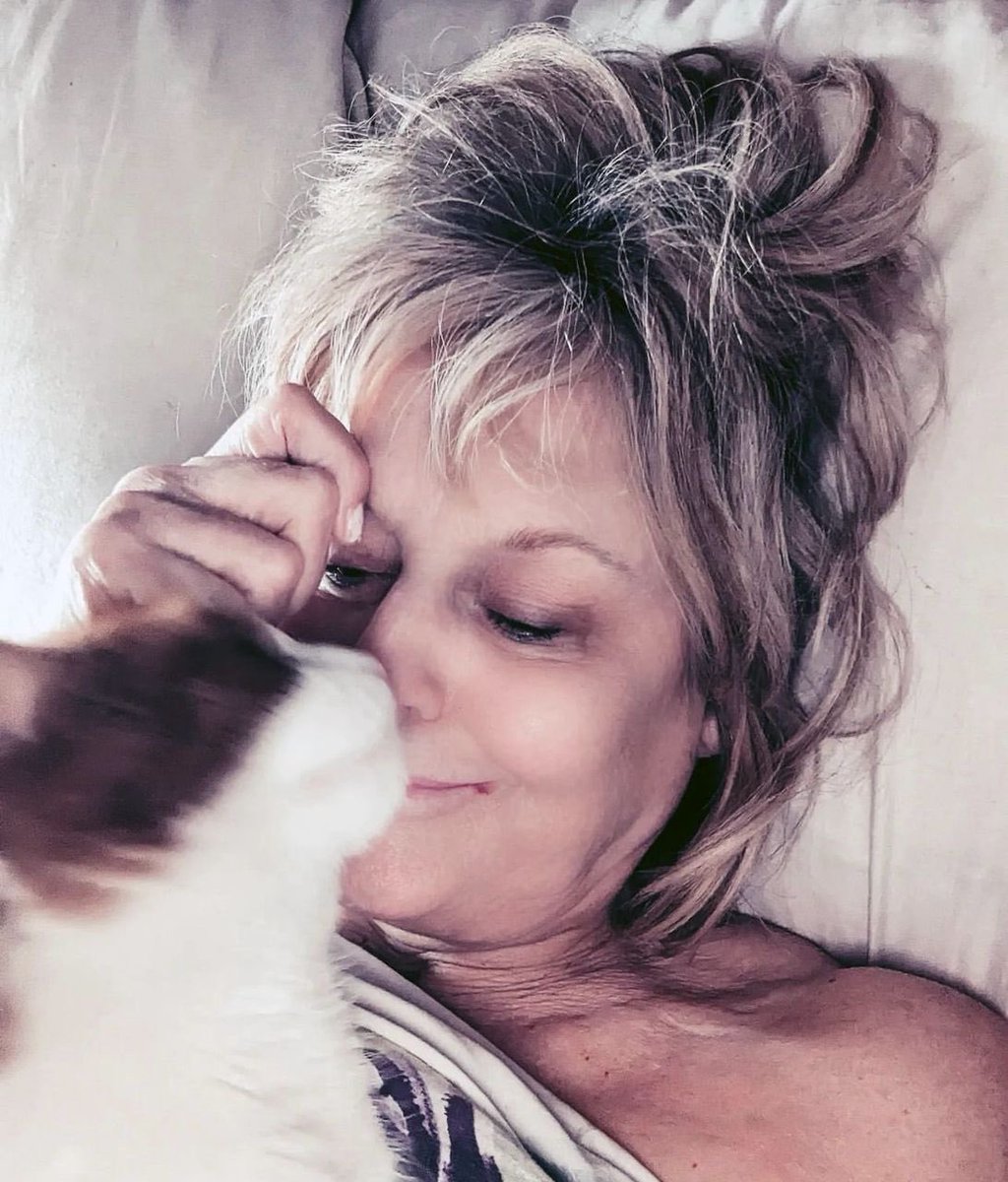 Good_Helper84's tweet image. The best kind of therapy has four paws and unconditional love.💕