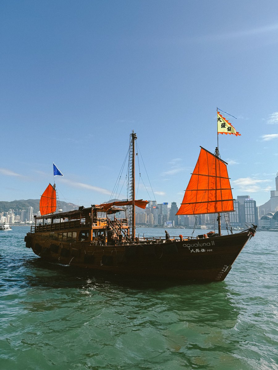 Dely Winstead tweet media