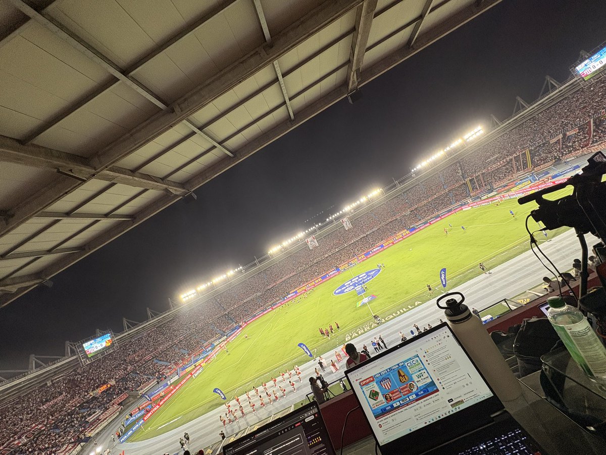 Faltan 50 minutos para que comience la final. No le cabe un alma al Metropolitano.