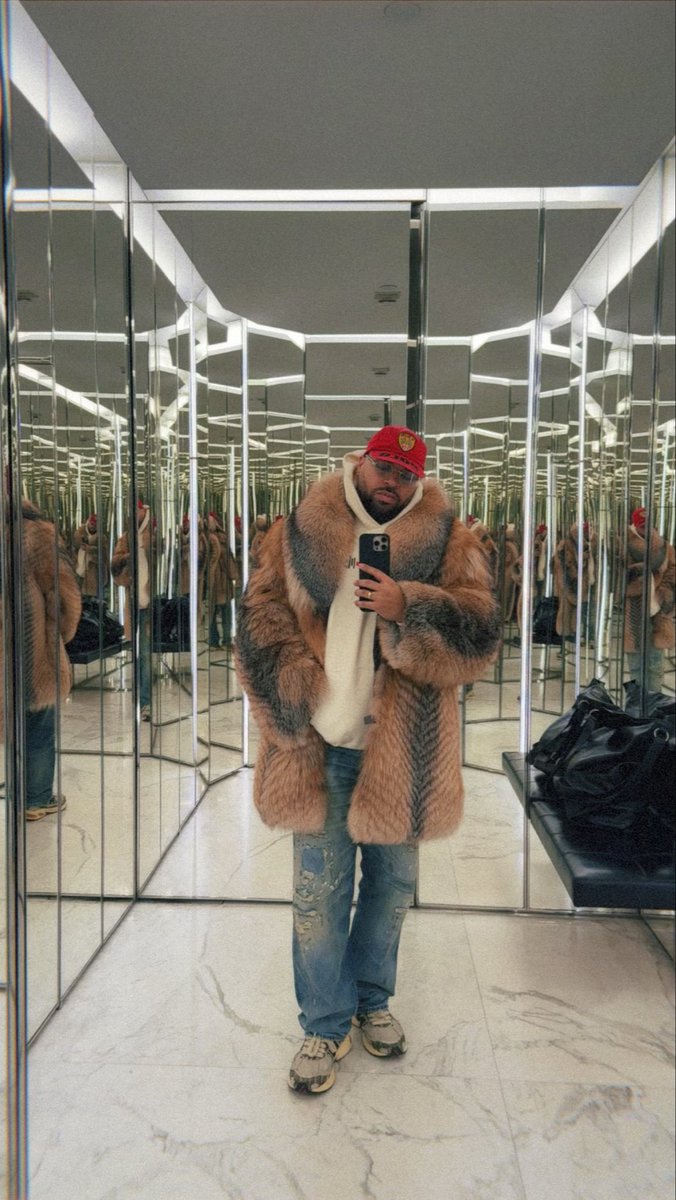 ElonDoesThings tweet media