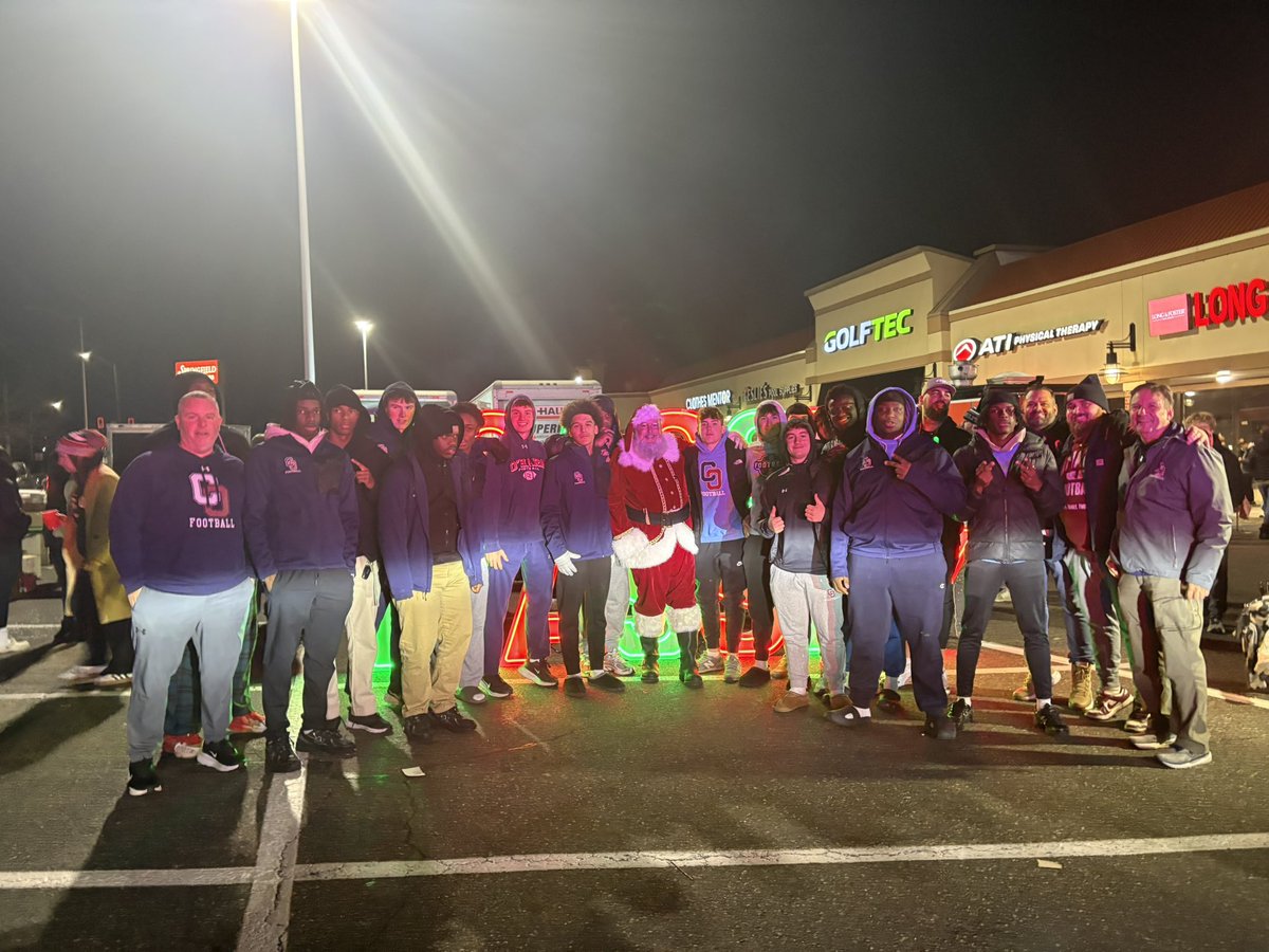 CoachEL_COHS's tweet photo. Huge thank you to The Delco Group for having the District 12 Champs out to help with their annual toy drive! An awesome event for a great cause. We can’t wait to be back next year! https://t.co/1e60l76kYM