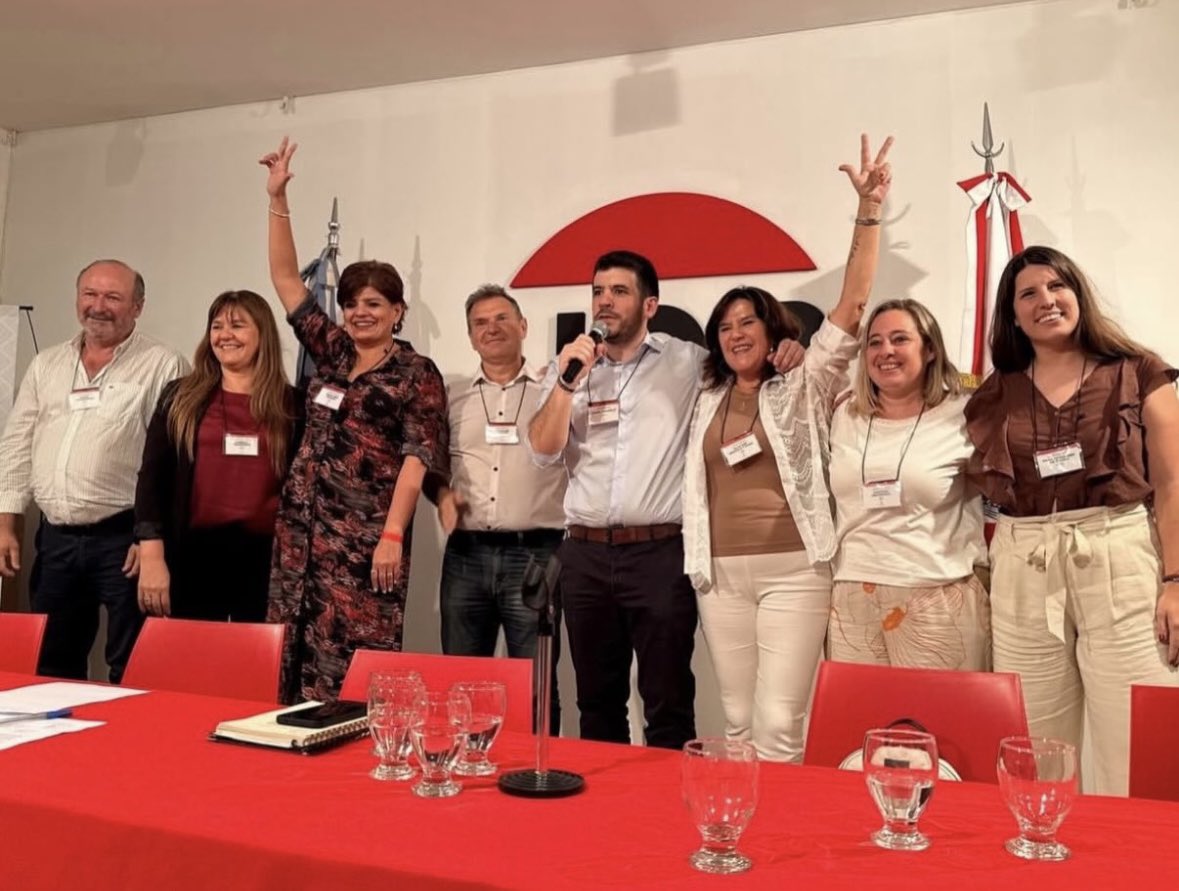 Nuevos vientos, soplando viejas banderas. 
Inmensa alegría por esta nueva mesa de conducción partidaria. Juventud, compromiso, vocación de servicio. Felicitaciones <a href="/leonelchiarella/">Leonel Chiarella</a> y <a href="/pierafernandez/">Piera</a>! A llevar al radicalismo a lo más alto! 💪🏻