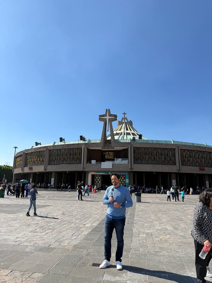 12-12-25 

Como cada año, regresé a la Basílica de Guadalupe en este día para agradecer y pedir por los que amo.

Esta visita siempre me recuerda lo importante que es detenerse, respirar y valorar cada paso del camino. 🌹✨

#basilicadeguadalupe⛪️🙏🏼❤️ #vírgendeguadalupe