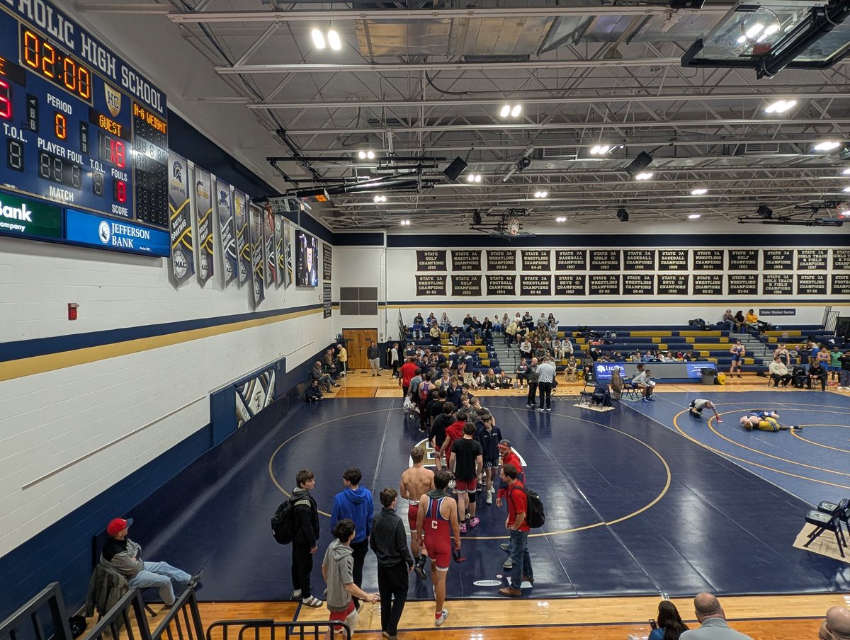 Helias Wrestling tweet media