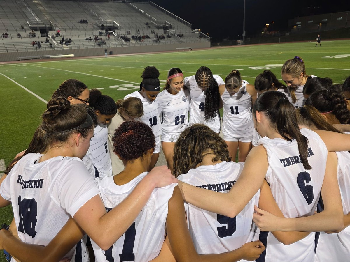 HHSHawkSoccer's tweet photo. Starting the season strong with a scrimmage versus Leander. Time to show them what we got!
#teambeforeme https://t.co/hObX0X2Wr8