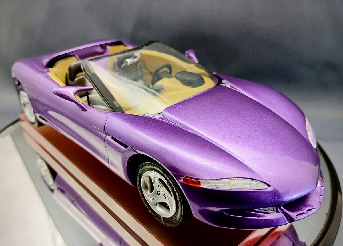 exclusive2301k1's tweet photo. おはようございます☀今年最後の完成品です✨アメリカレベル！コルベットスティングレー1991デトロイトモーターショーモデル完成しました✨ボディカラーはクレオス、GXパープル＆バイオレットで混合、
めちゃくちゃカッチョイイ🎉 https://t.co/86lk4iVjyG