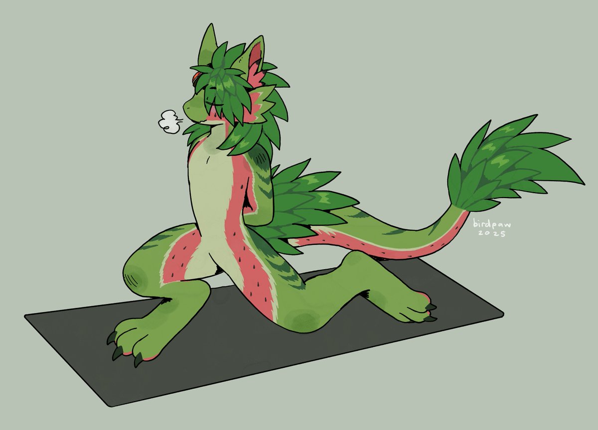 ChatanonVRC's tweet photo. Friday yoga to relieve the weeks stress. Ty @birdpaw__ !! https://t.co/LUynjUCf2x