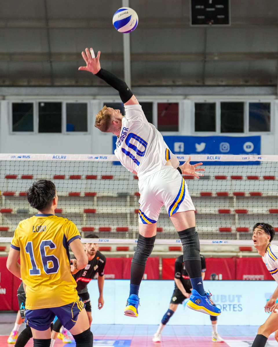 BocaVoley's tweet image. #CopaACLAV 🏐

¡𝗙𝗶𝗻𝗮𝗹 𝗱𝗲𝗹 1⃣° 𝘀𝗲𝘁!

#Boca 20 - Def. de Banfield 25

Pisa fuerte en el primer set Defen y ponen el encuentro 0-1 en el Polideportivo Gorki Grana.

#DaleBoca 🔵🟡🔵