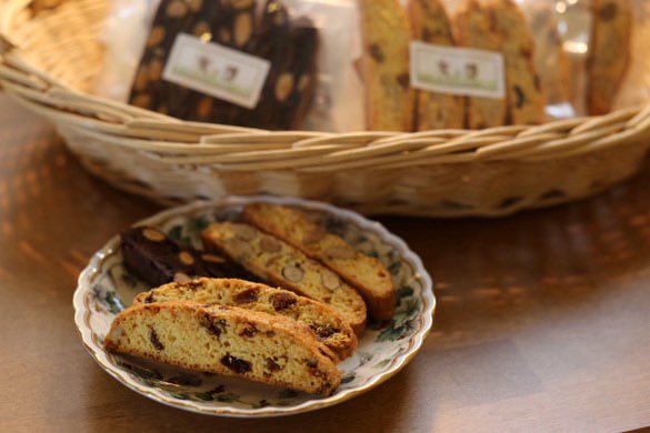 hitohira_YZFR3's tweet image. FunOutbreak Lv3
皆さまのポストで笑顔になれる2日間✨😊

現地にて麦と酒のビスコッティが
参加者さま全員に配られます！

ビスコッティってなぁに？
Xで見たことあるけど食べたことないって方々、
是非ご賞味くださいませっ( * . .)"

#楽しいは感染する
 #FOb