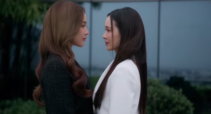 islesbeatrix's tweet photo. "nossos mundos tornaram-se um só".
meu mundo não pode existir sem você.
e o meu também não existiria sem você. #DangerousQueenTheSeries #TKNur https://t.co/B4rf3tgVw6