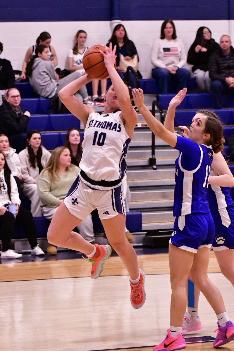 STA_Athletics's tweet photo. Girls basketball beats Winnisquam 61-36 in the first game of the season! #saintspride #stalux #luxintenebris @stalux @nhsportspage @JayPinceSMG @NHULSports @WMUR9_Sports @nhhssports https://t.co/9F8MI3QmqG