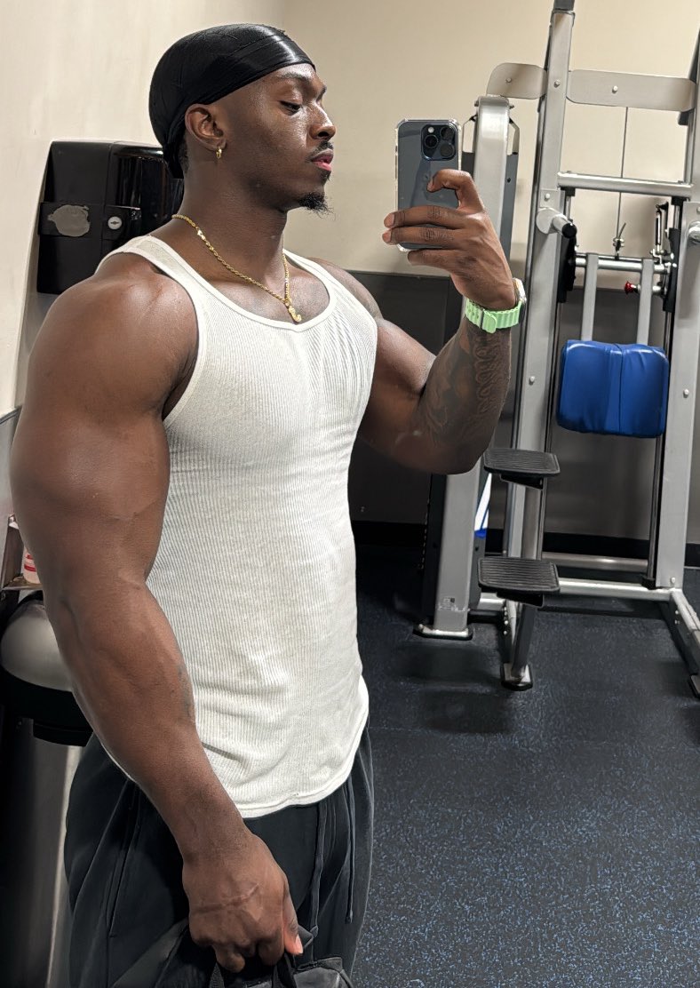 JAKYRICK's tweet photo. Healthy weight gain 👌🏾👌🏾 https://t.co/jPXCoR2jpg