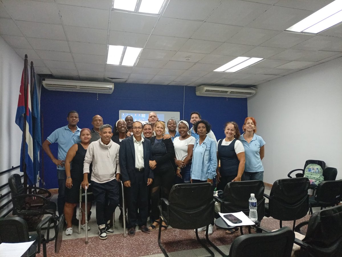 AyramOromi's tweet photo. #EtecsaTeAcompana prestando atención a la capacitación de sus trabajadores. Curso sobre el sistema SAP, para mejorar el desempeño laboral y la eficiencia de los trabajadores. @MayraArevich @taniavel76 @margaritaCuest7 @etecsa_dvpe https://t.co/zXwqz2L1sT